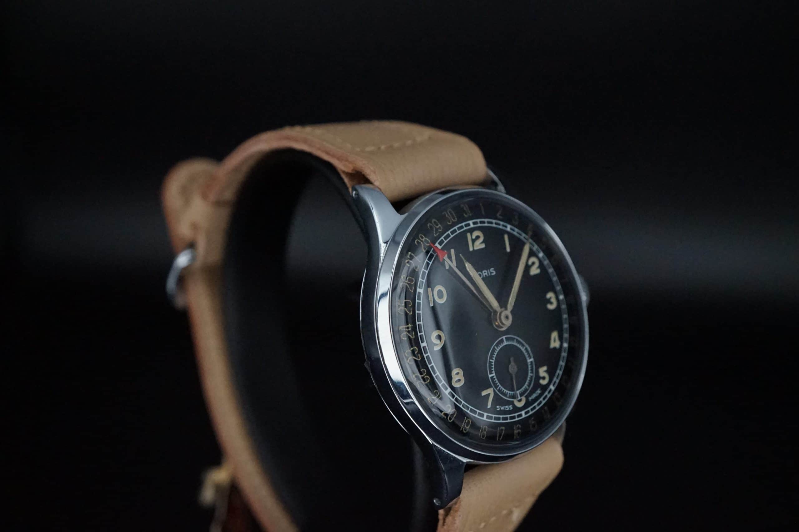 oris pointer date black