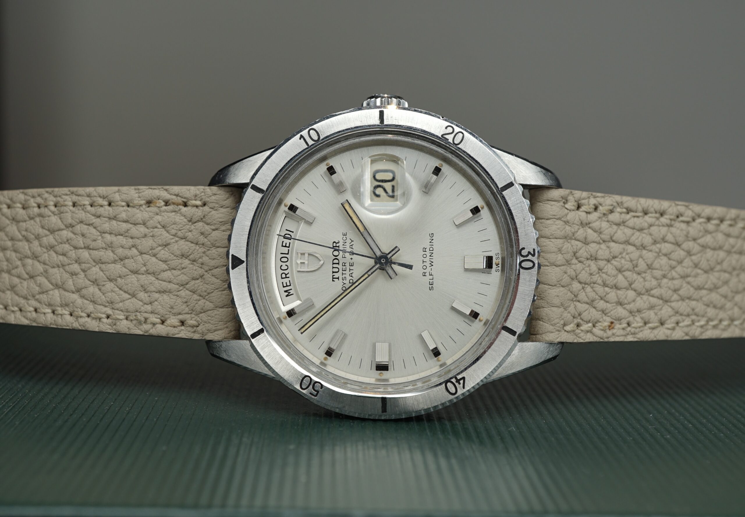 Tudor Date + Day Jumbo ref: 7020 - Image 11