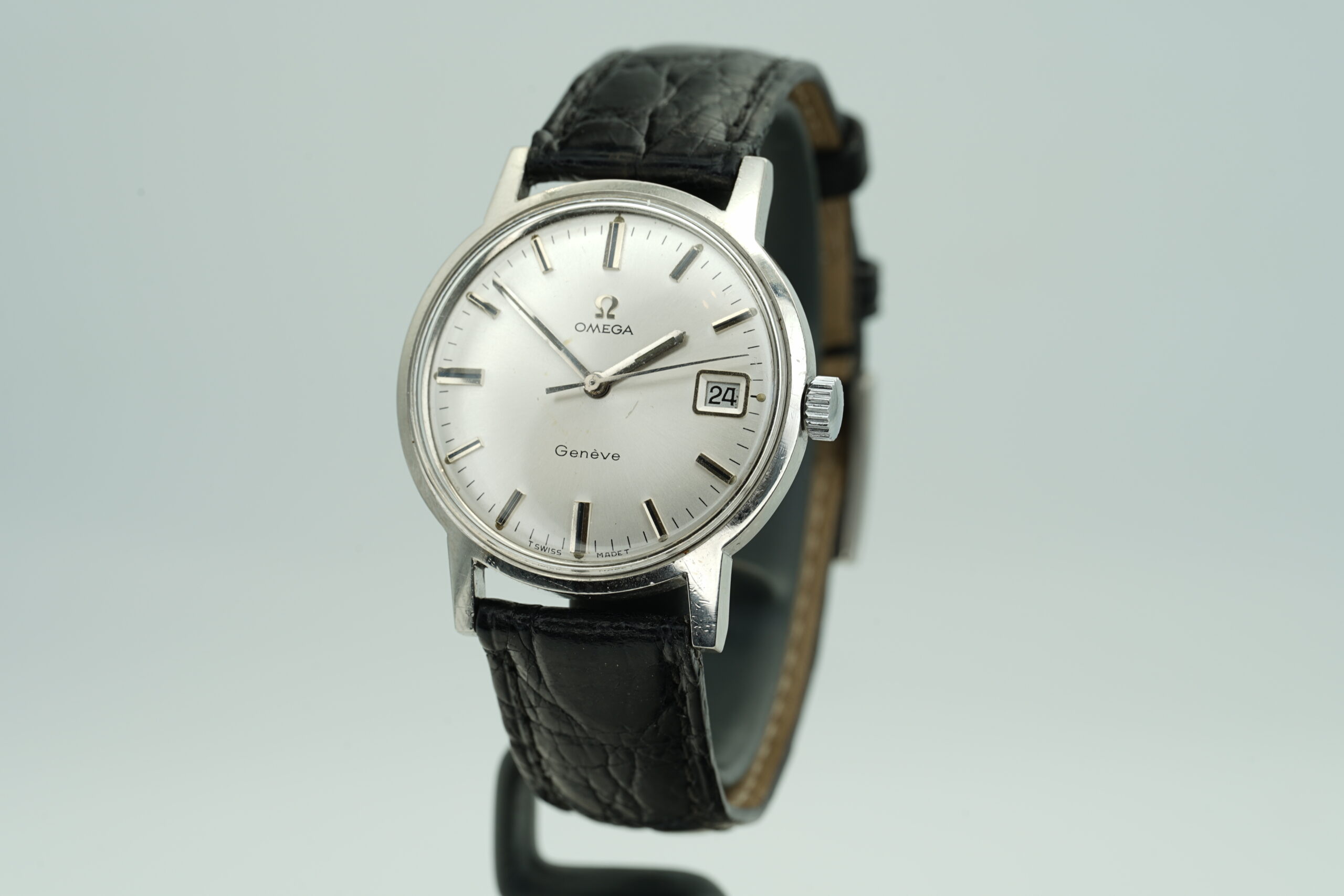 Omega Geneve ref. 136.070 - Image 3