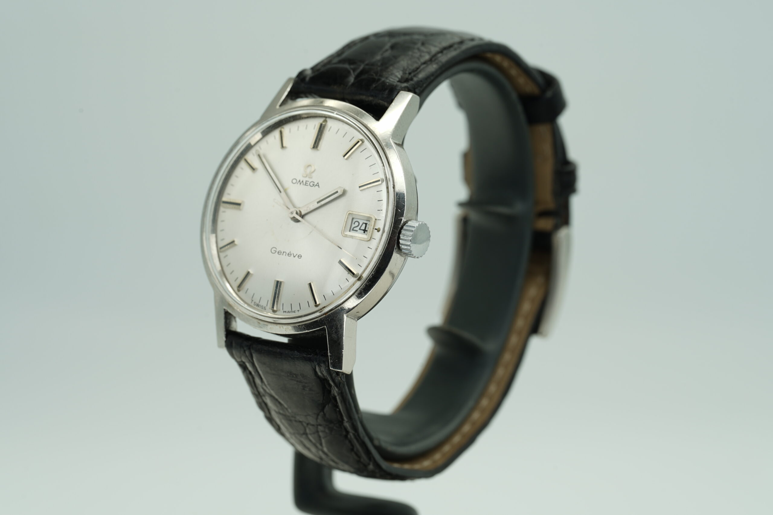 Omega Geneve ref. 136.070 - Image 4