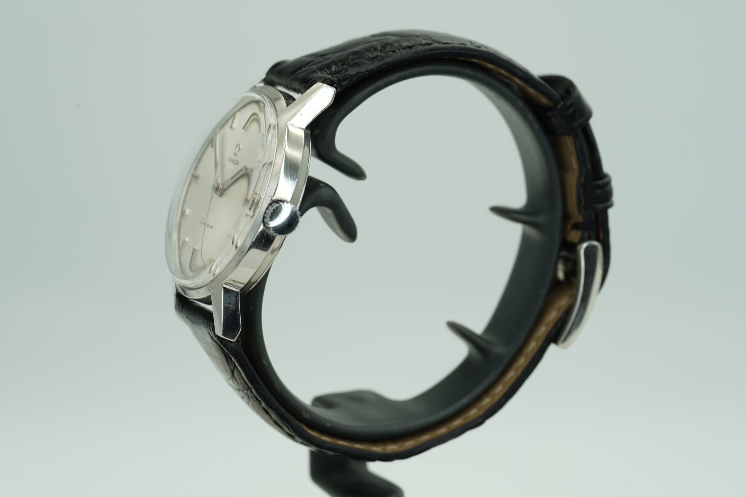 Omega Geneve ref. 136.070 - Image 5